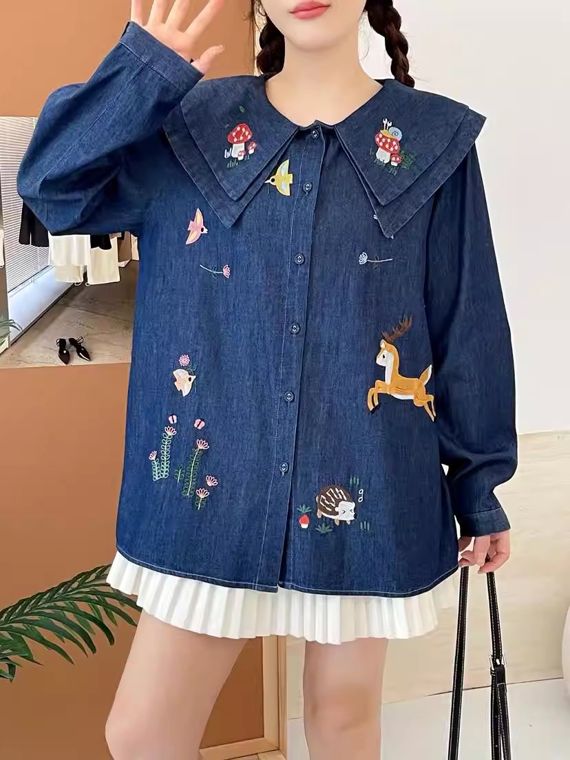 Áo sơ mi denim thêu hình thú hoạt hình mùa thu mới Dream Box 2025, cổ áo hai lớp, tay dài, dáng rộng, trẻ trung dành cho nữ