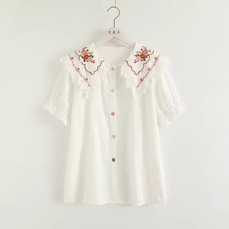 Áo sơ mi cotton thêu hoa mùa hè Dream Box 2024, cổ áo xếp tầng hai lớp, tay ngắn, dáng rộng