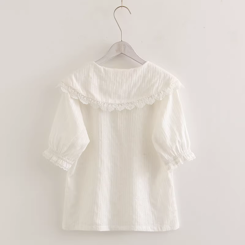 Áo sơ mi nữ cotton trắng tay ngắn kiểu dáng tươi mát, cổ búp bê viền ren, chất liệu jacquard, Dream Box 2024 mùa hè mới
