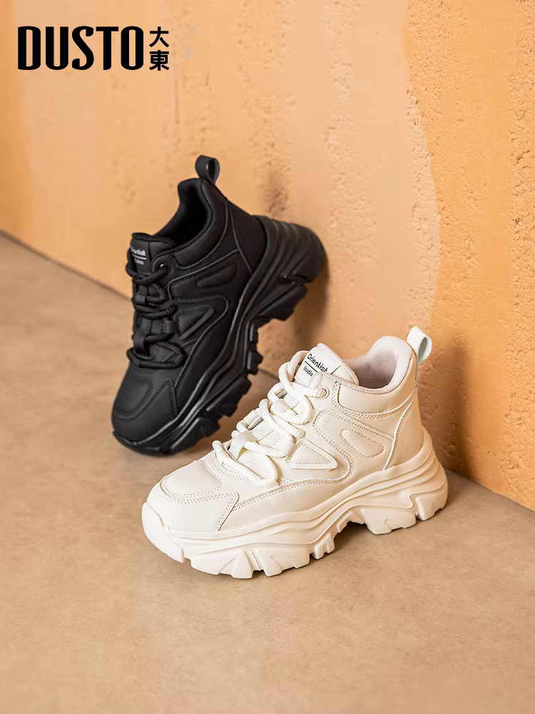 Giày bố nữ, giày cao cổ màu đen, kiểu dáng mới thu đông 2025, giày đế dày tăng chiều cao đa năng dành cho nữ nhỏ nhắn.