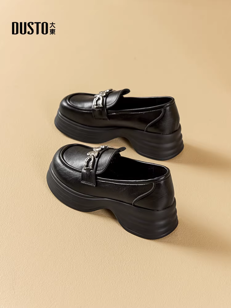 Giày lười đế dày nữ Dadong thu đông 2025, giày nữ tăng chiều cao kiểu dáng retro Anh quốc, giày da nhỏ xinh, kiểu dáng dễ mang.