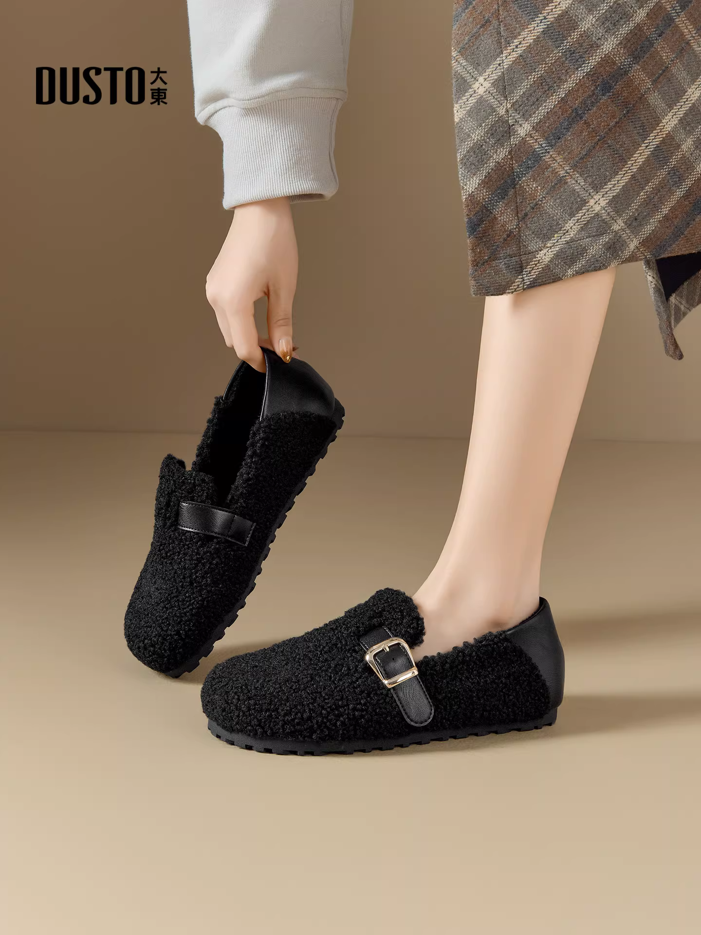 Giày bệt nữ mùa đông 2025 kiểu mới, kiểu lười, màu đen, lót lông giữ ấm, thích hợp đi ngoài trời.