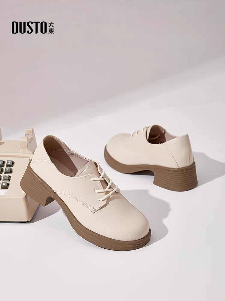 Giày da đen đa năng Dadong dành cho nữ 2025, kiểu dáng Anh quốc mới mùa thu đông, giày lười đi làm, giày đơn cổ sâu.