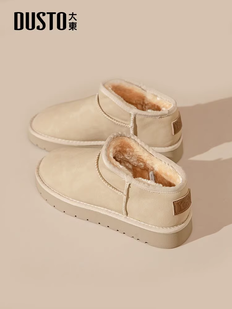 Giày bốt đi tuyết đế dày Dadong dành cho nữ, mẫu mới mùa đông 2025, giày bốt cotton chống trơn Đông Bắc, giày mùa đông nữ có thêm lớp lông cừu và giày cotton dày.