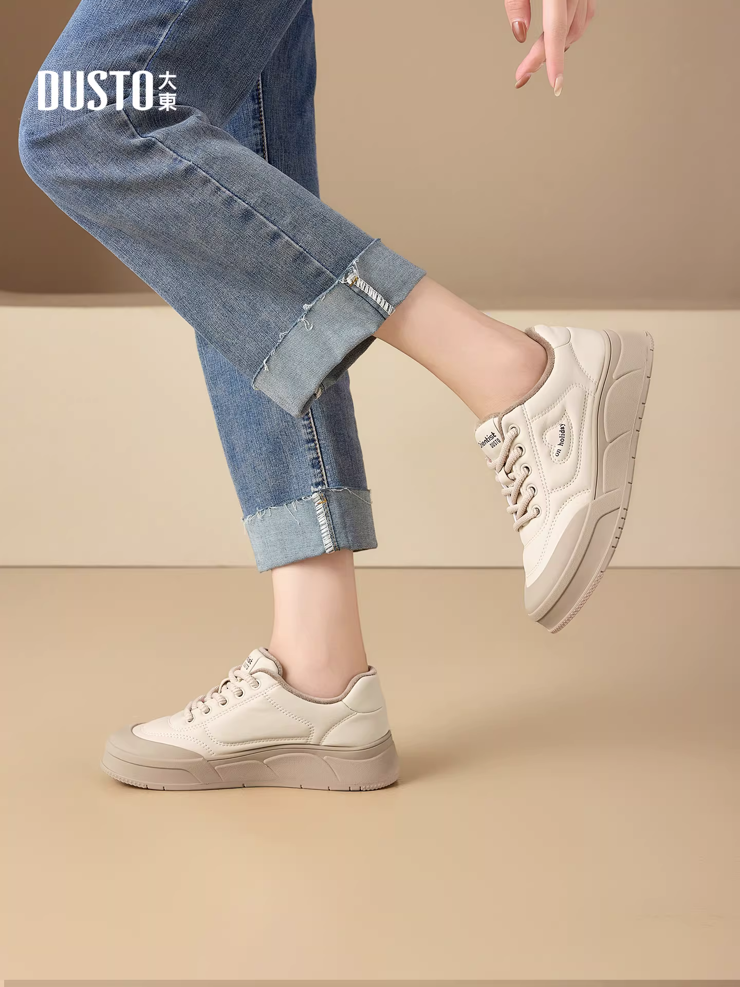 Giày thể thao nữ đế dày lót lông cừu mùa đông 2025 kiểu lười phối quần ống rộng