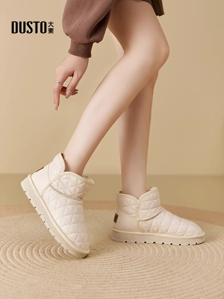 Giày bốt nữ đế dày mùa đông 2025, lót lông cừu dày dặn, dành cho phụ nữ ở vùng Đông Bắc nơi nhiệt độ xuống tới -40 độ.