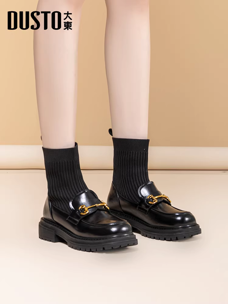 Giày bệt da đen Dadong dành cho nữ 2025, kiểu Anh, mùa thu đông mới, giày da nhỏ gọn, kiểu dáng ôm sát, đế dày, cổ ngắn