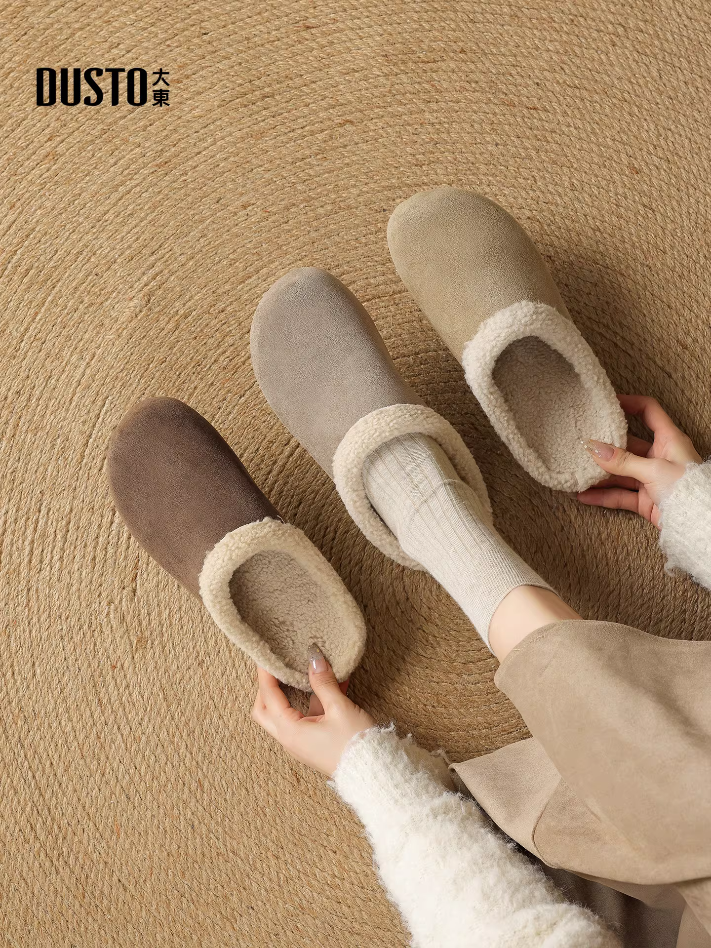 Dép nữ kiểu Birkenstock Dadong 2025 mới mùa thu đông, lót lông giữ ấm, giày lông mềm, kiểu xỏ ngón, mũi kín, nửa dép