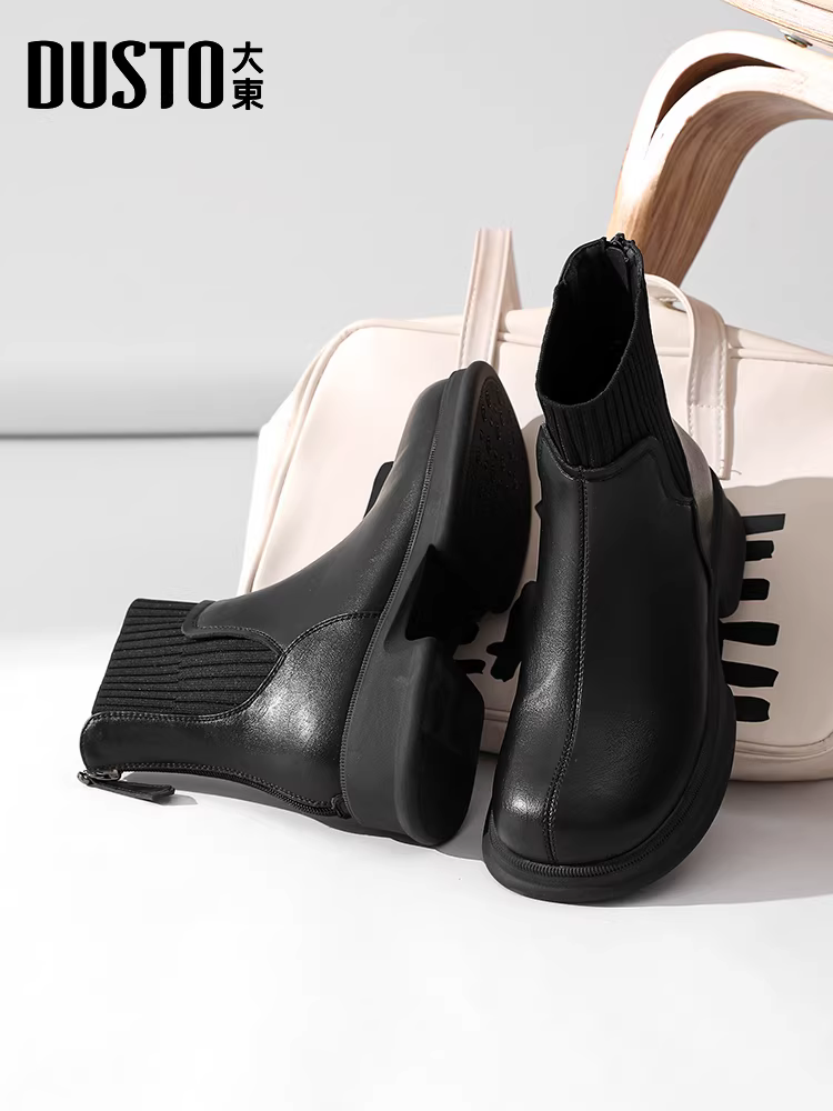 Giày bốt đen Dadong nữ 2025 kiểu mới hot, đế dày tăng chiều cao, kiểu Martin, mùa thu đông, chất liệu thun ôm chân.