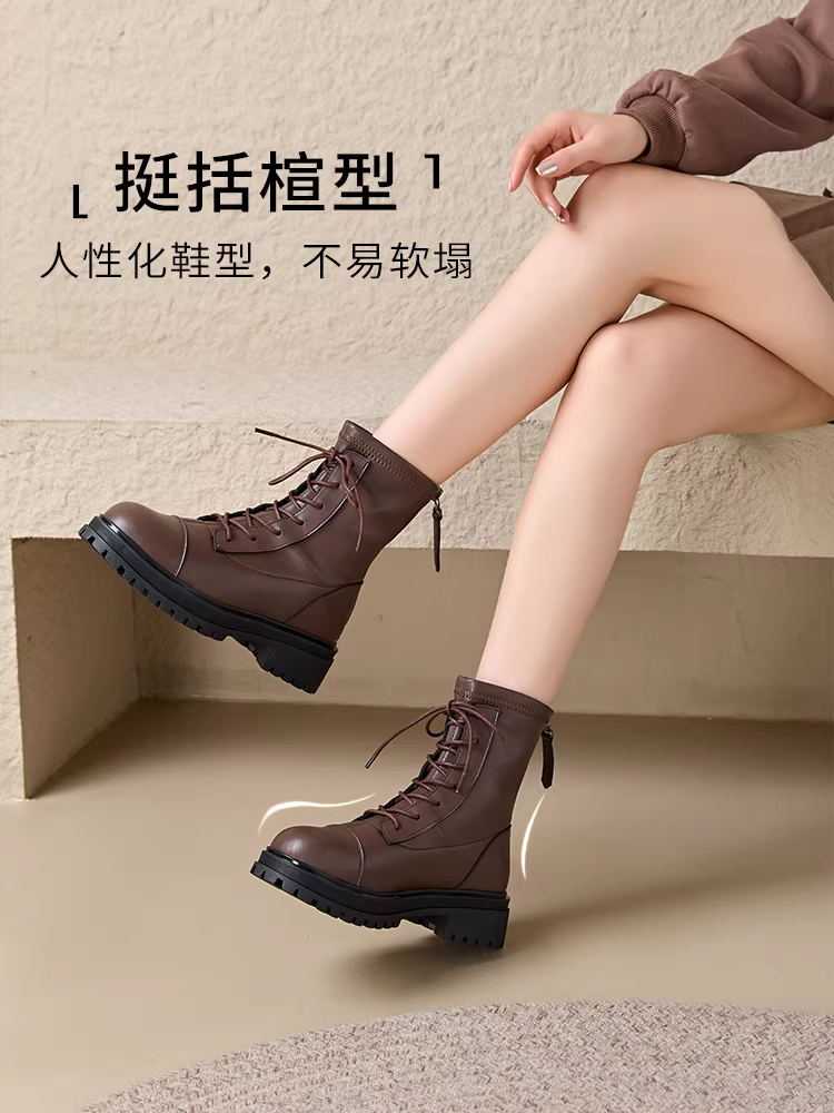 Giày bốt Martin đế dày Dadong dành cho nữ, mẫu mới thu đông 2025, giày bốt rất thời trang dành cho phụ nữ nhỏ nhắn, giày bốt ngắn gót thô màu đen.