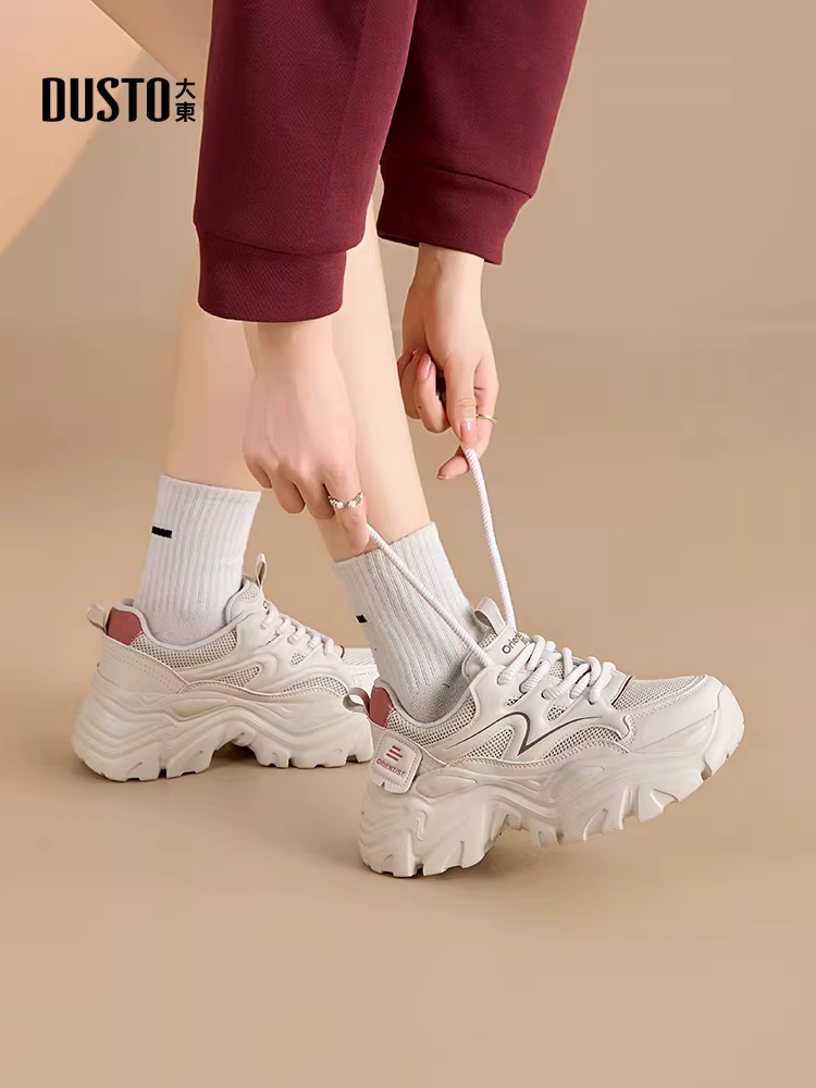 Giày thể thao đế dày cho nữ, mẫu mới thu đông 2025, giày thể thao thông thường, giày thể thao màu trắng.