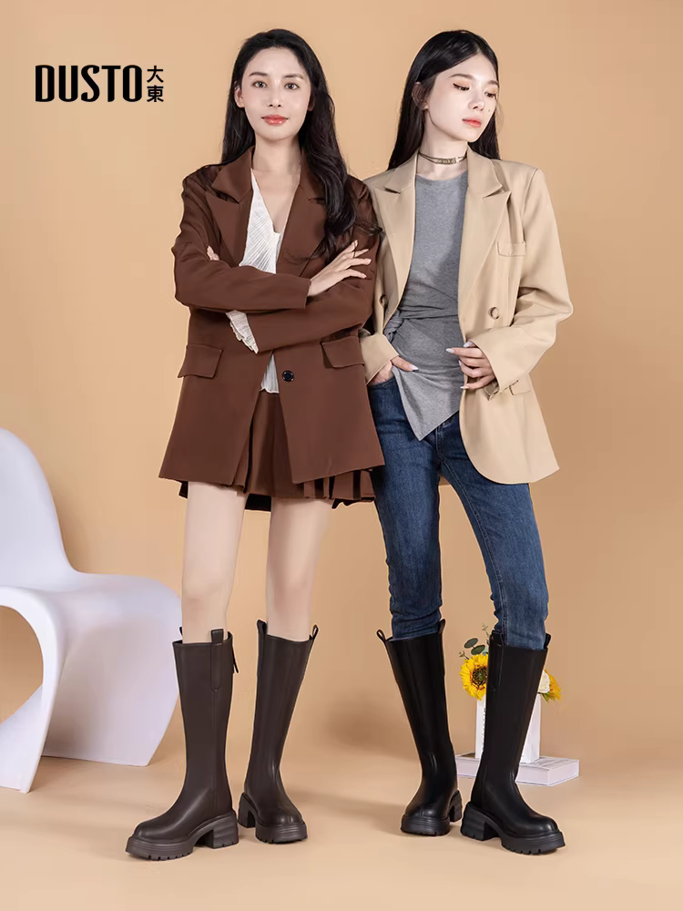 Giày bốt cao cổ đế dày Dadong dành cho nữ, mẫu mới năm 2025, giày bốt mùa thu đông phổ biến, màu đen, bốt ngắn, bốt cao cổ đi xe.