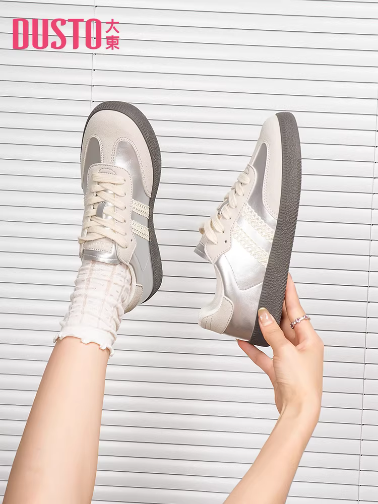 Giày thể thao ren Dadong dành cho nữ, mẫu mới Thu Đông 2025, đế dày, đa năng, màu trắng, kiểu dáng năng động.