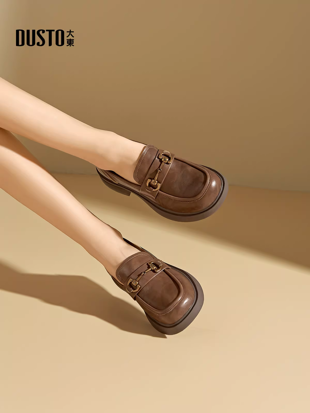 Giày lười kiểu dáng thời trang Dadongju dành cho nữ, kiểu mới mùa thu 2025, giày đen phong cách Anh, phối cùng chân váy, giày da nhỏ gọn.