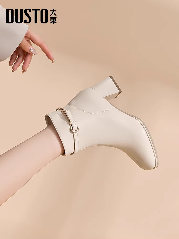 Giày bốt ngắn màu đen Dadong dành cho nữ, kiểu mới thu đông 2025, gót cao chunky, kiểu Chelsea, bốt ôm sát, bốt cổ ngắn kiểu Pháp.