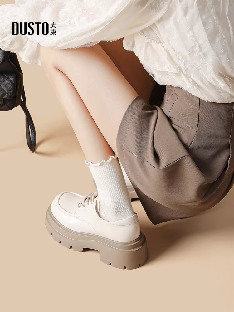 Giày lười nữ đế dày mùa thu đông 2025 kiểu mới gót dày mũi rộng thoải mái da mềm tăng chiều cao phong cách Anh giày da nhỏ nhắn