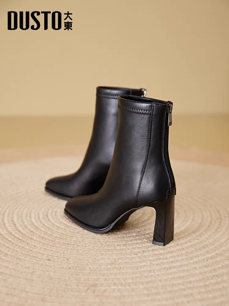 Giày bốt cao gót ngắn Dadong dành cho nữ kiểu mới 2025, lót lông cừu, mùa thu đông, gót dày, kiểu Chelsea, màu đen, mũi vuông, cao gót