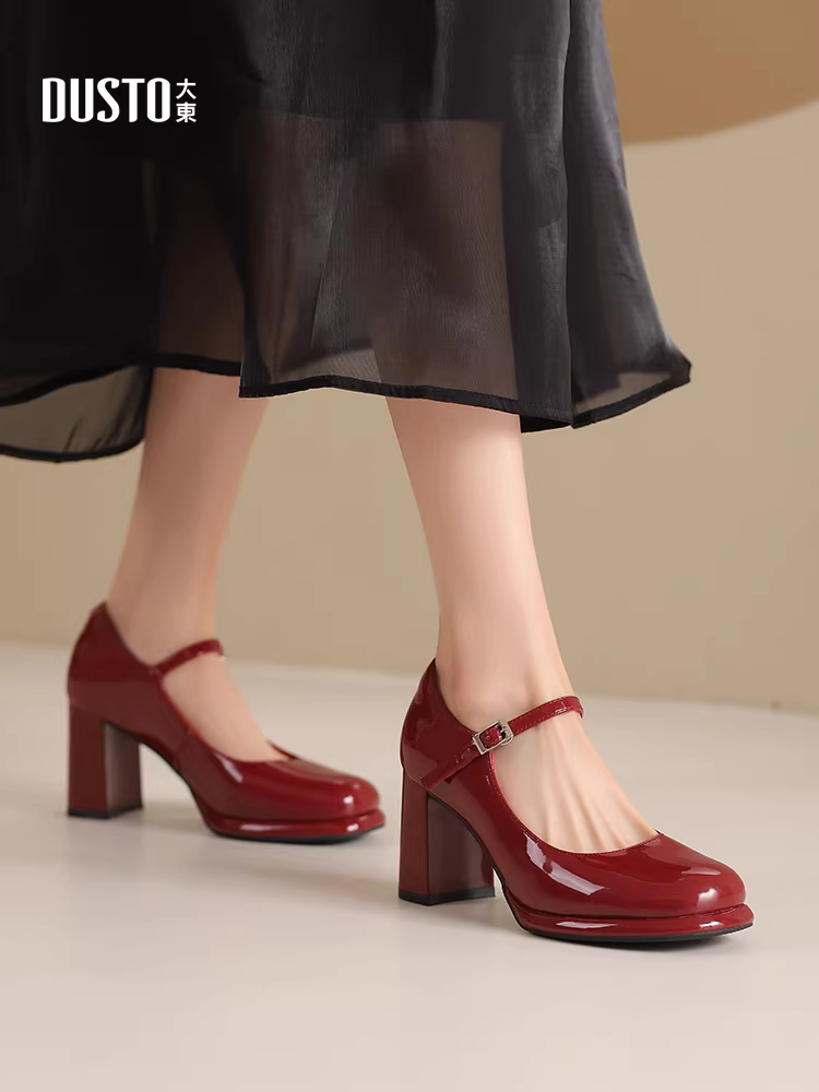 Giày Mary Jane kiểu Pháp Dadong dành cho nữ, mẫu thu đông 2025 mới, thoải mái và sành điệu với một dây quai, gót cao chunky thanh lịch.