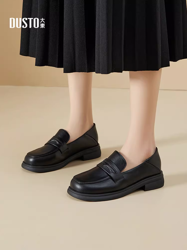 Giày lười đế dày màu đen Dadong dành cho nữ 2025 mới thu đông phong cách Anh quốc giày da nữ đế mềm đi làm