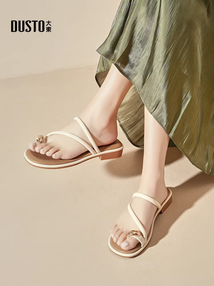 Dép quai ngang mùa hè dành cho nữ Dadong, kiểu Pháp mới 2025, dép quai ngang đế thấp dành cho nữ.