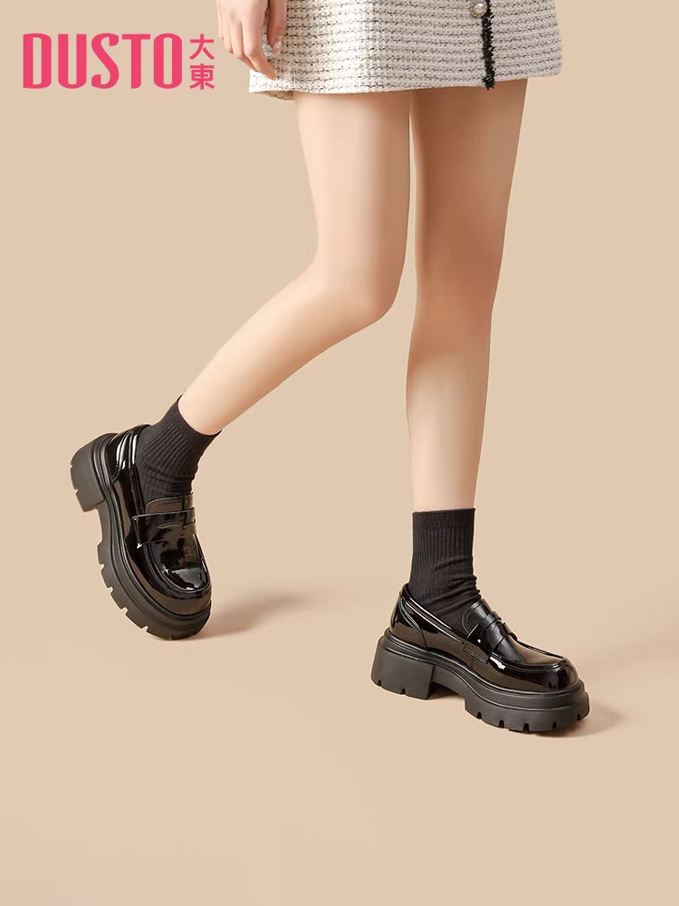 Giày lười nữ đế dày 2025 mẫu mới thu đông màu đen da bóng mũi tròn kiểu Anh tăng chiều cao giày da nhỏ gọn