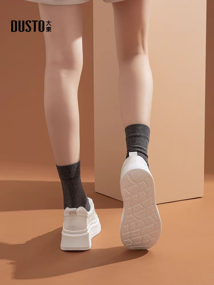 Giày thể thao nữ đế dày tăng chiều cao màu trắng, mẫu mới thu đông 2025, đa năng, giày thể thao trắng, giày thể thao thường ngày