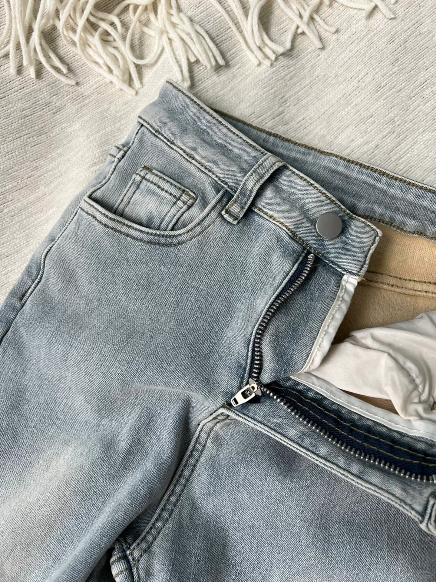 Quần jean xanh nhạt dáng loe dành cho nữ, mùa thu đông, cỡ lớn, lót lông cừu, dày dặn, cạp cao, co giãn, tôn dáng, quần ống loe