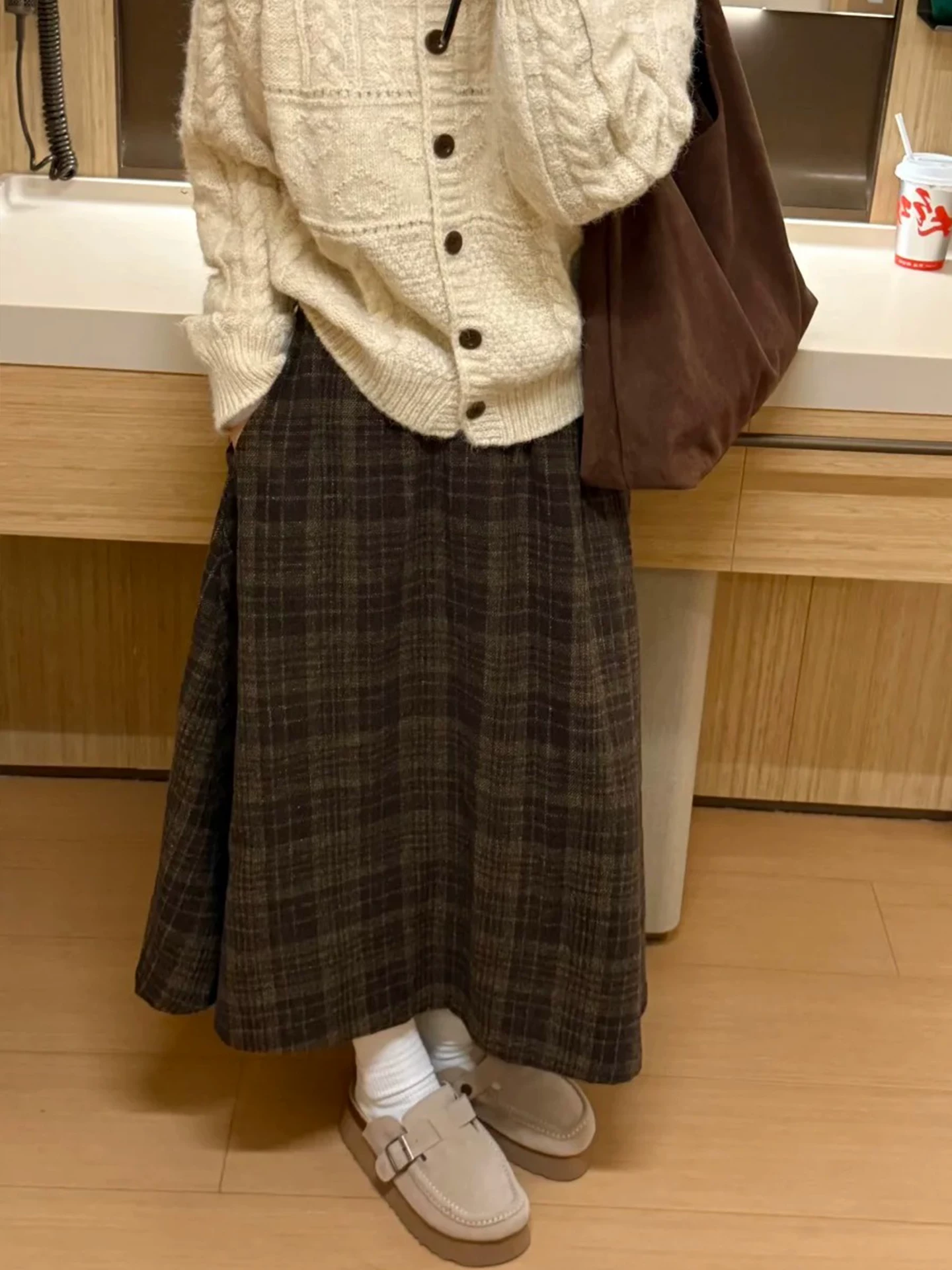 Váy len kẻ sọc cổ điển dành cho nữ mùa thu đông, cỡ lớn, eo cao, tạo dáng thon gọn, dáng quả lê, váy chữ A