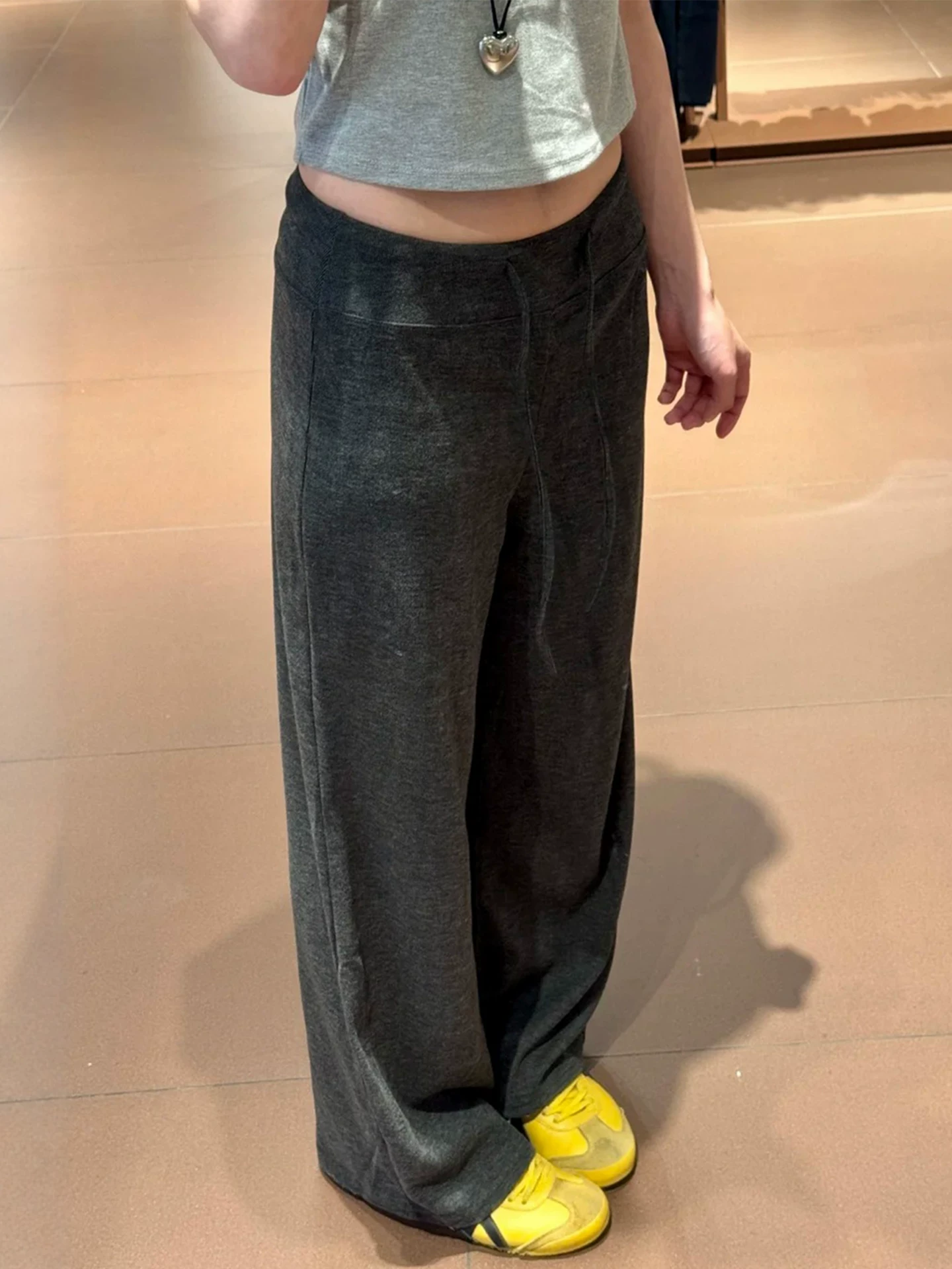 Quần âu ống đứng dày lót lông cừu dành cho nữ, cỡ lớn mùa đông, lưng cao, dáng suôn, tôn dáng, dáng quả lê, quần ống rộng mềm mại.