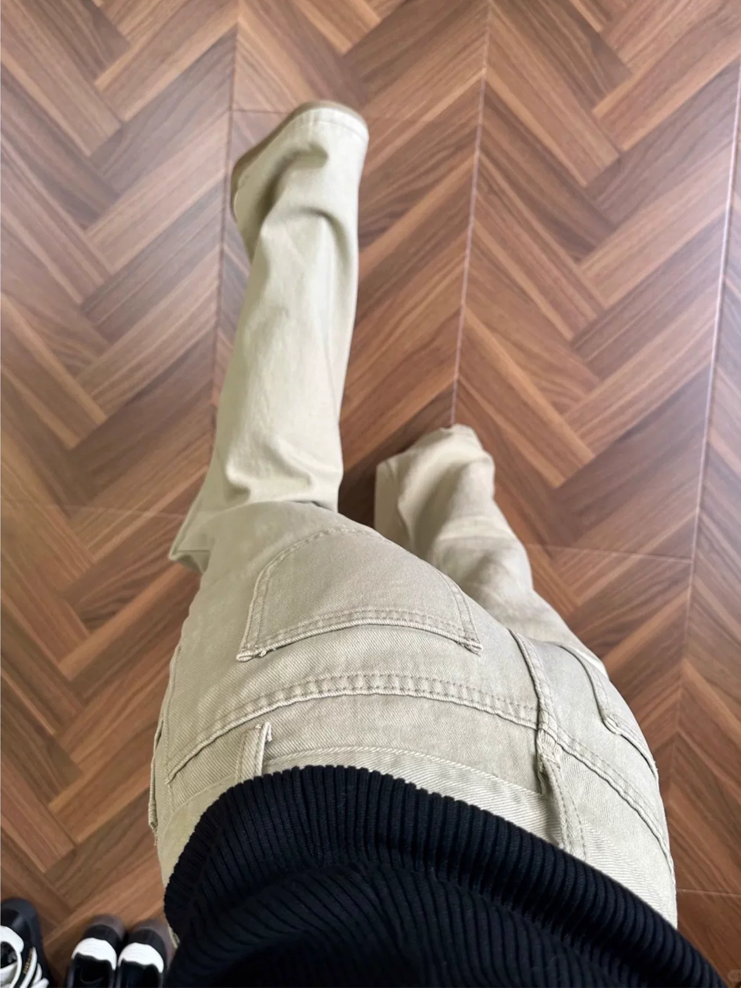 Quần jean ống loe màu kaki dành cho nữ, mùa thu, cỡ lớn, lưng cao, dáng rộng, thon gọn, mềm mại, dài chạm sàn, quần ống chuông kiểu móng ngựa