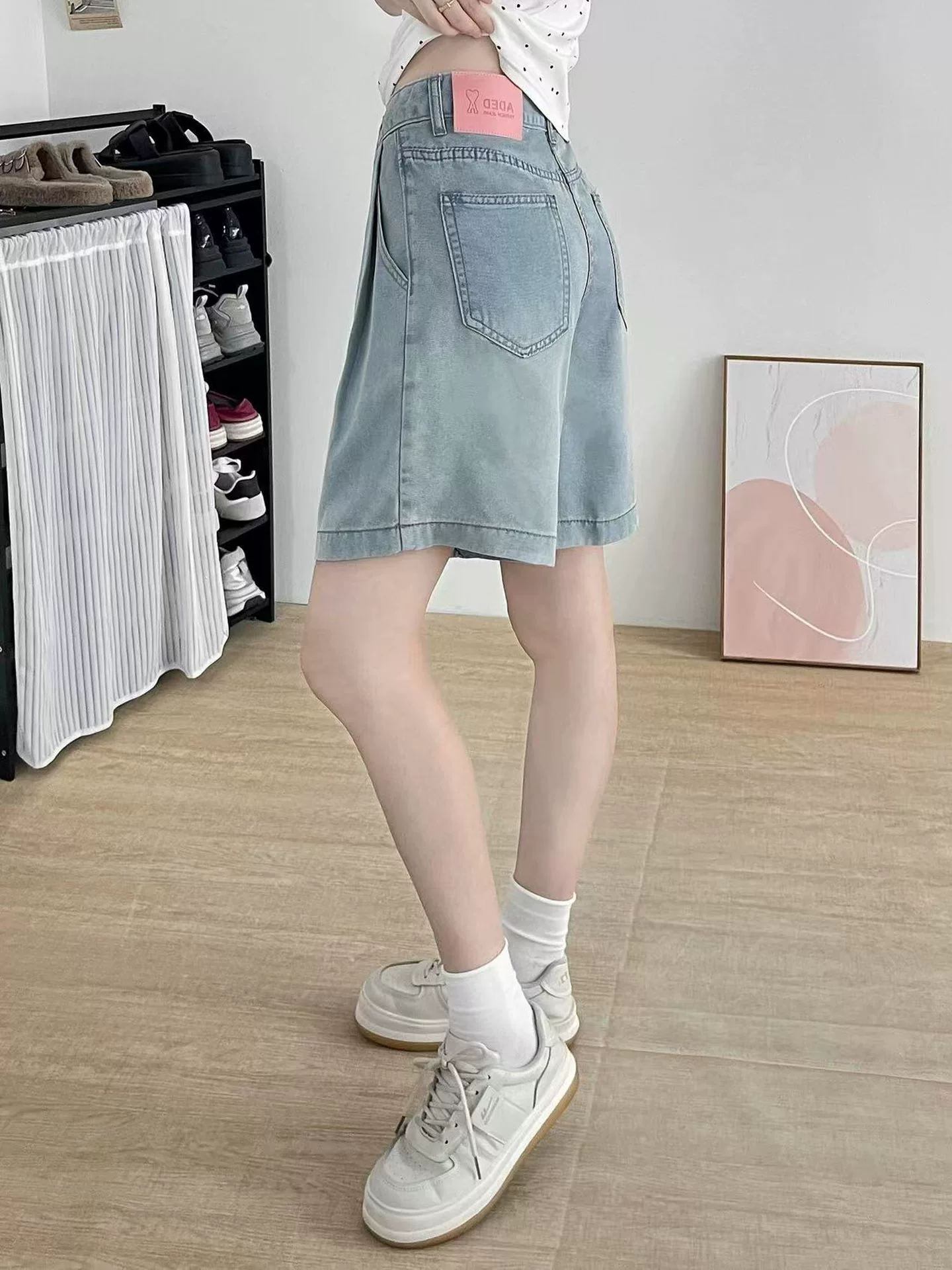 Quần short denim Tencel màu xanh nhạt dành cho nữ, kiểu dáng mỏng mùa hè, cỡ lớn, lưng cao, che hông, giảm béo, quần short dài vừa phải ống rộng.