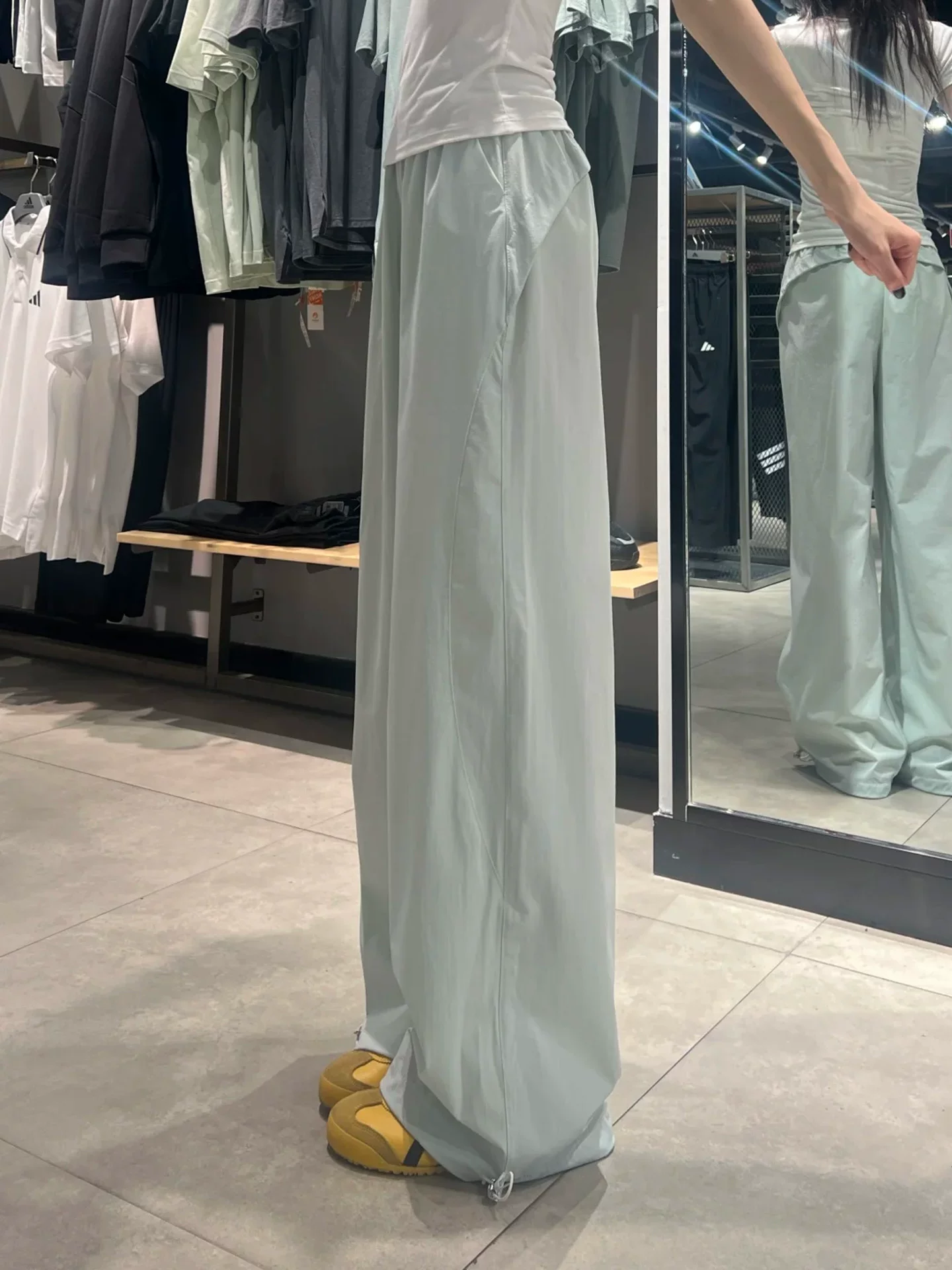 Quần cargo màu xanh dành cho nữ mùa hè 2025, chất liệu mỏng, size lớn, plus size, cạp cao, dáng rộng, tôn dáng, thẳng, phong cách thường ngày, thể thao, quần ống rộng