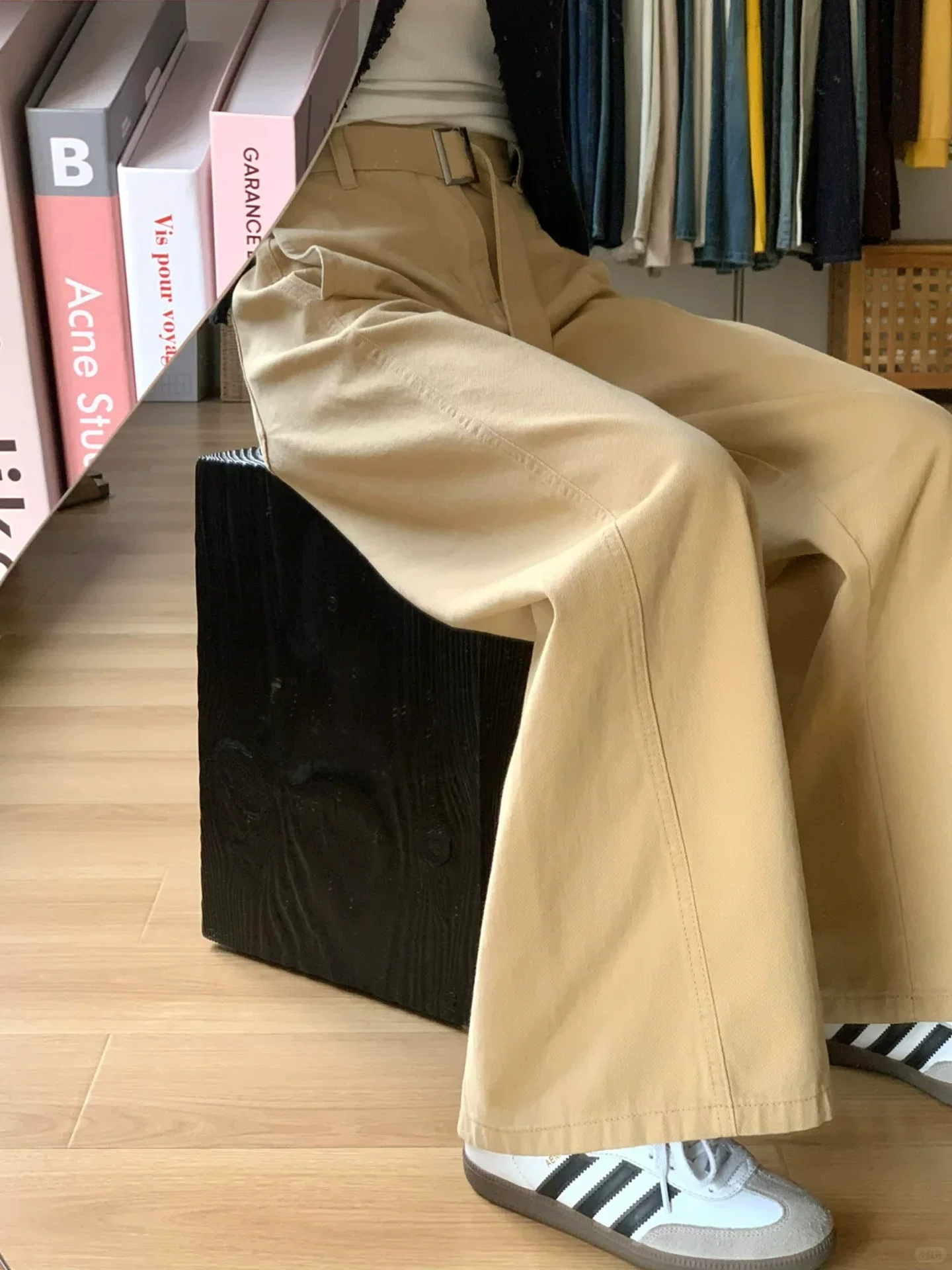 Quần jean ống rộng màu kaki cổ điển của Mỹ dành cho nữ, đầu mùa thu, cỡ lớn, lưng cao, dáng rộng, mềm mại, quần ống thẳng thông thường