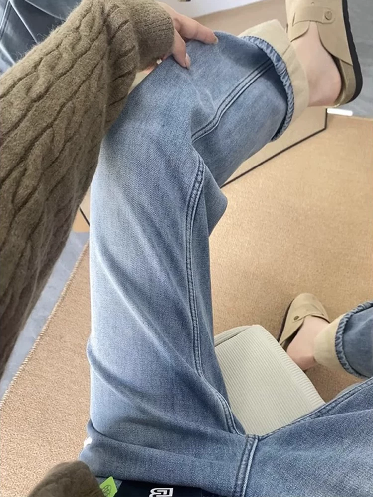 Quần jean ống đứng màu xanh nhạt dành cho nữ, mùa thu đông, cỡ lớn, lót lông cừu, dày dặn, lưng cao, dáng rộng, dáng suông, quần ống rộng hẹp.