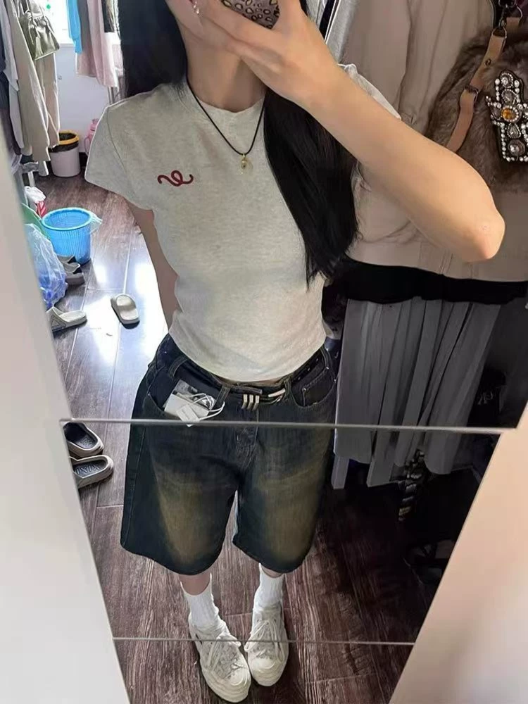 Quần short denim ống đứng cổ điển dành cho nữ, kiểu mới hè 2025, size lớn, cạp cao, rộng rãi, tôn dáng, ống rộng, quần lửng.