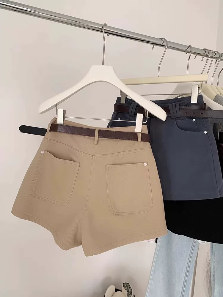 Váy chữ A màu kaki dành cho nữ, size lớn mùa hè, lưng cao, thon gọn, váy ngắn chống lộ, váy nửa thân hình quả lê.