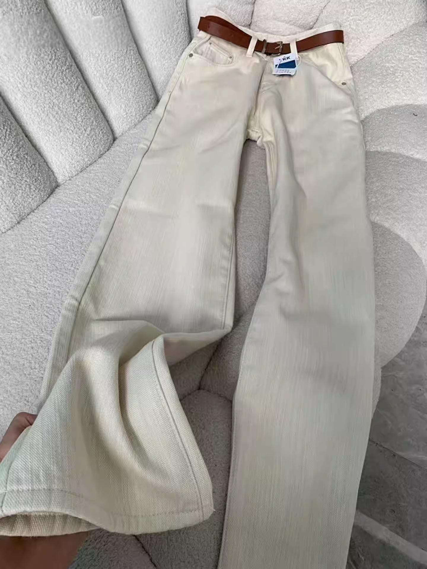 Quần jean ống đứng màu mơ dành cho nữ, mùa đông 2025, size lớn, lót lông cừu, dày dặn, cạp cao, rộng rãi, ôm dáng, quần dài ống rộng.