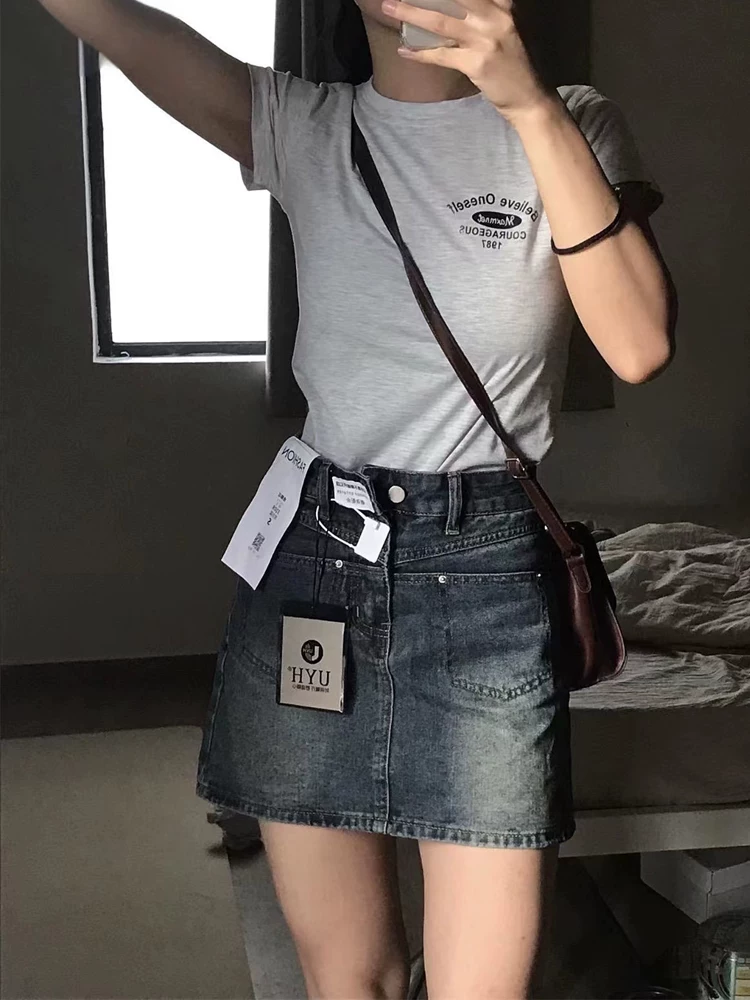 Váy ngắn denim màu xanh cổ điển hình quả lê dành cho nữ, kiểu dáng mỏng mùa hè, cỡ lớn, eo cao, che hông, váy chữ A thon gọn.