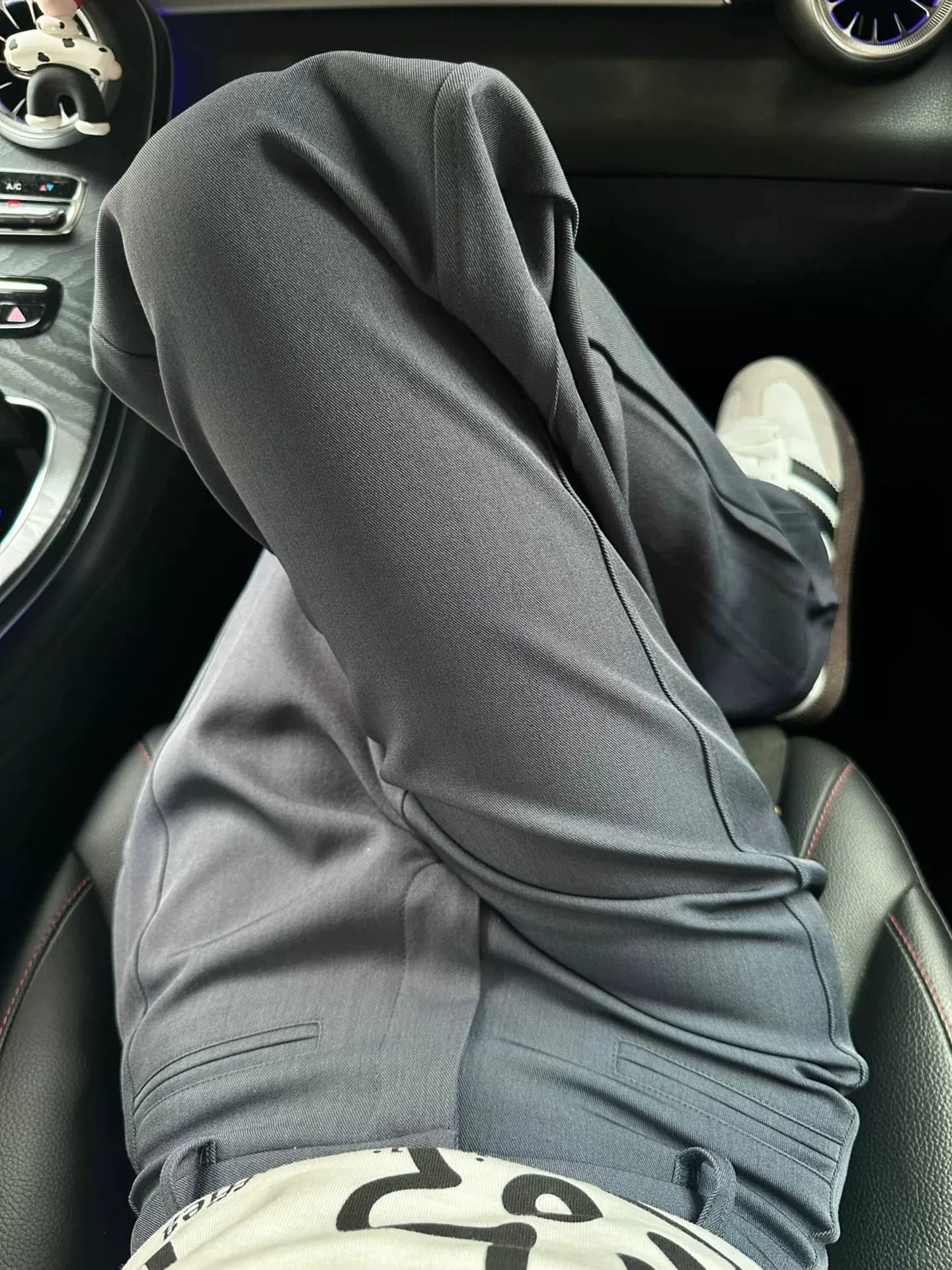 Quần âu ống rộng màu xám dành cho nữ, phong cách đầu thu, cỡ lớn, lưng cao, dáng rộng, tôn dáng, phù hợp với dáng người quả lê, quần dài mặc thường ngày