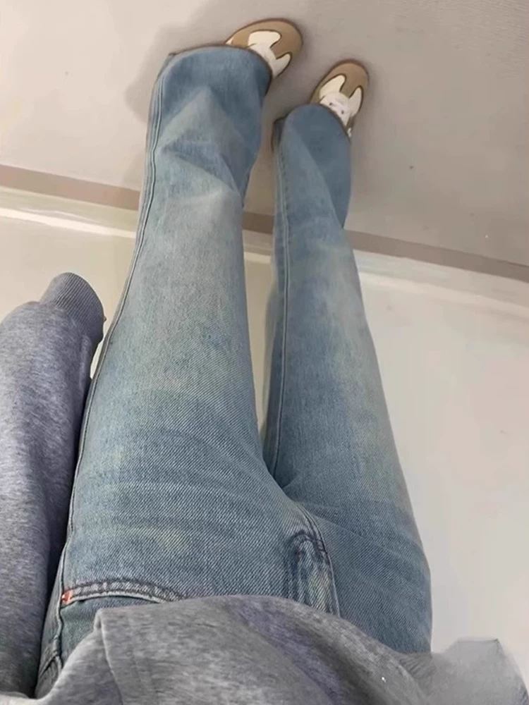 Quần jeans xanh nhạt dáng loe nữ thu đông 2024 kiểu mới, size lớn, cạp cao, che hông, tôn dáng, ống rộng, dáng chuông, dài
