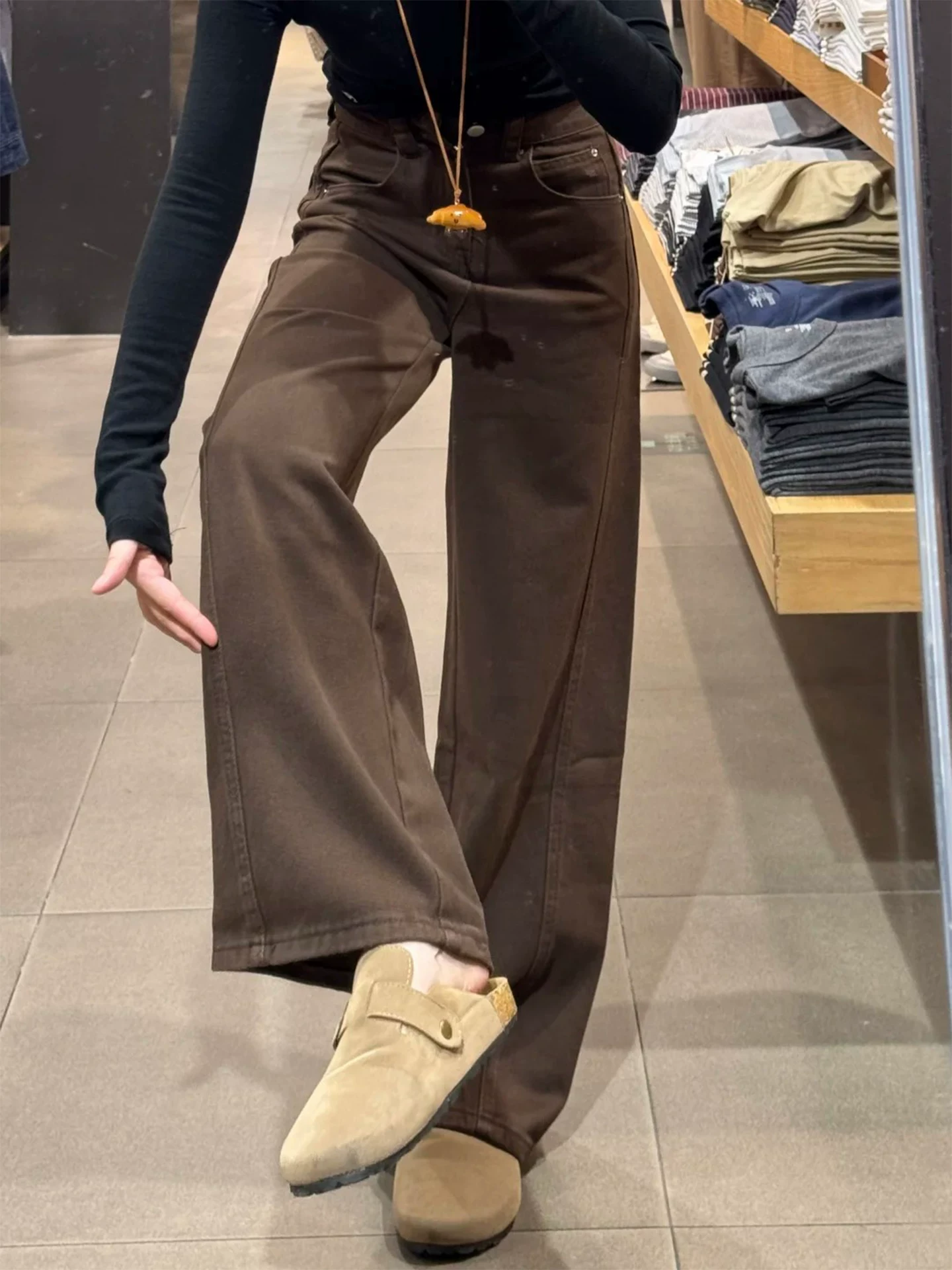 Quần jean viền cong màu nâu cà phê dành cho nữ có thân hình quả lê, cỡ lớn mùa thu, cạp cao, dáng rộng, che hông, quần ống rộng giúp thon gọn