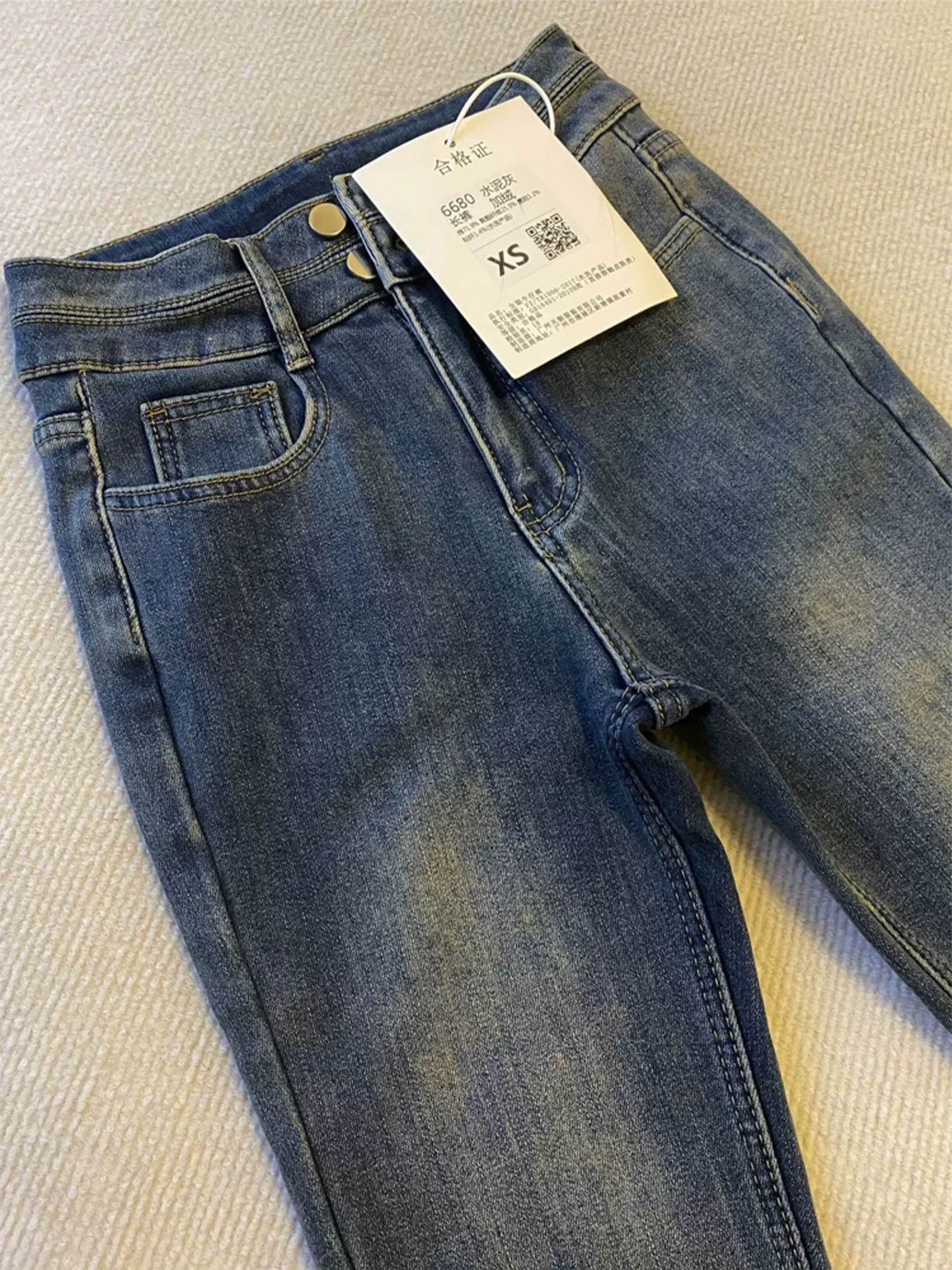 Quần jean xòe màu xanh cổ điển dành cho nữ, mùa thu đông, cỡ lớn, lót lông cừu, dày dặn, cạp cao, tôn dáng, co giãn, quần ống loe che hông.