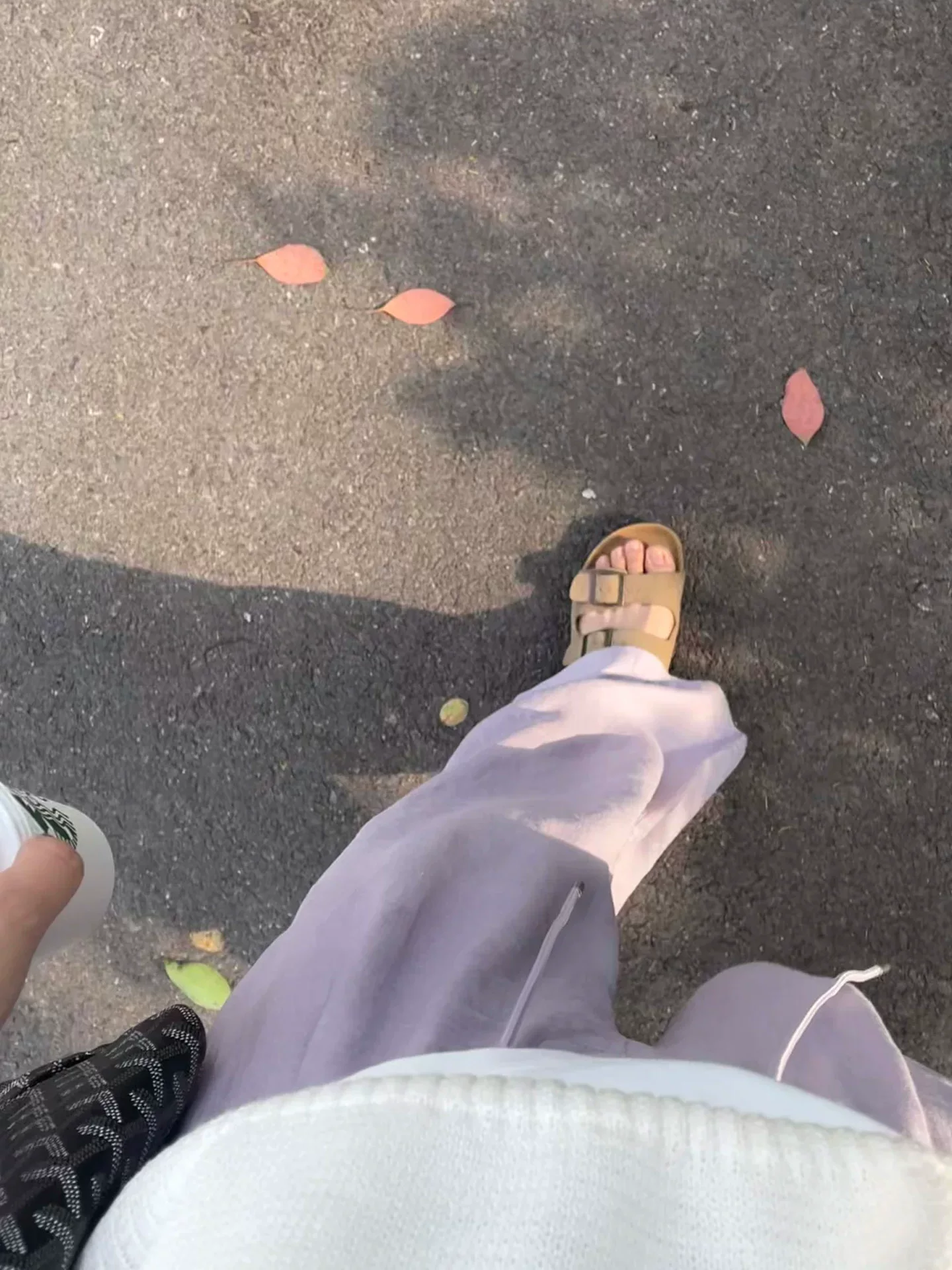 Quần vải lanh màu hồng tím dành cho nữ, kiểu mới hè 2025, size lớn, cạp cao, chất liệu mềm mại, tôn dáng, quần ống rộng chất liệu lụa đá.