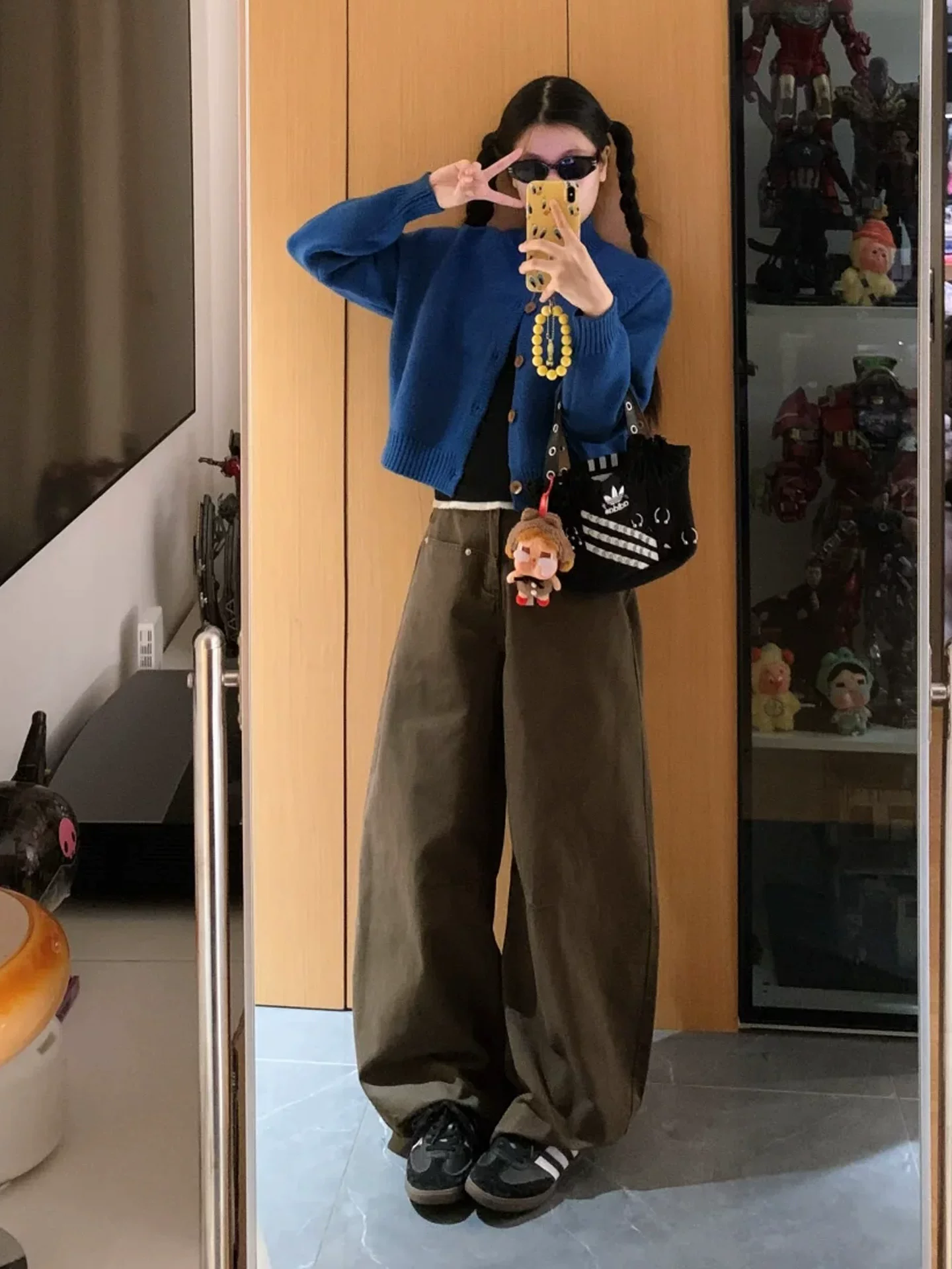 Quần jean nữ màu nâu cà phê Melard, kiểu dáng mùa thu 2025, size lớn, cạp cao, dáng rộng, tôn dáng, quần ống rộng.