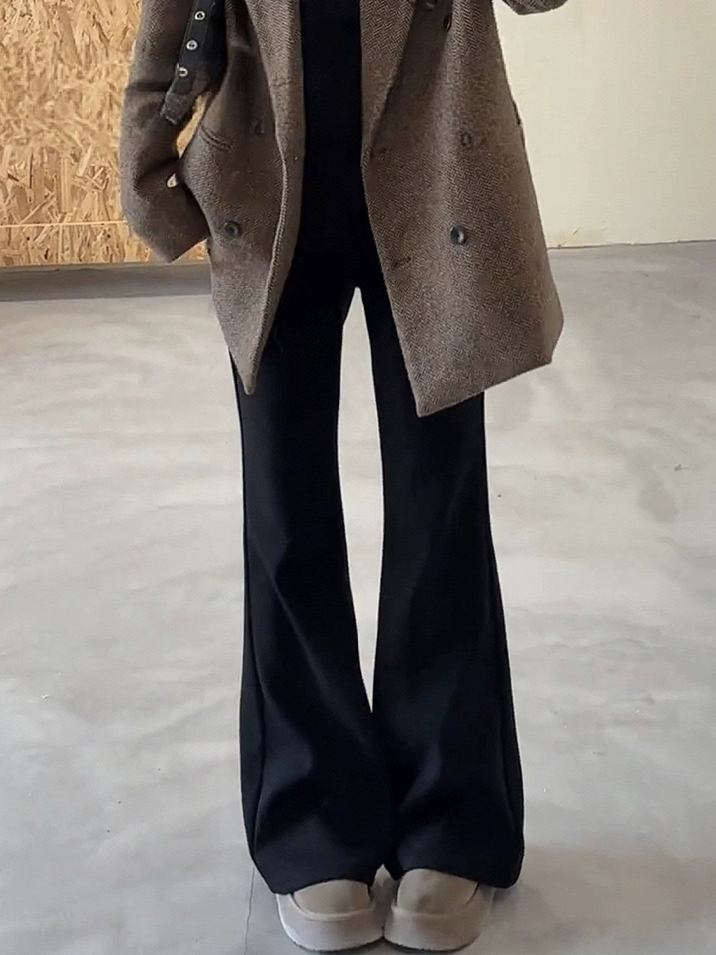 Quần ống loe màu đen dành cho nữ, mùa thu đông, cỡ lớn, lưng cao, co giãn, giảm béo, lót lông cừu, dày dặn, quần denim ống loe