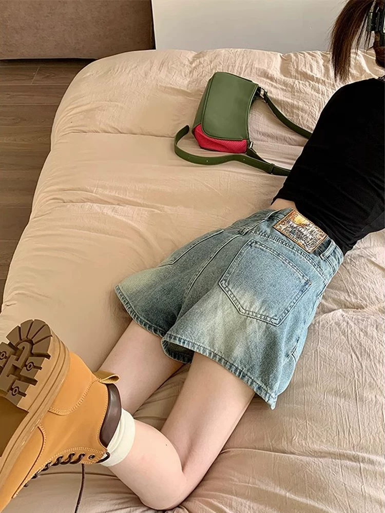 Quần short denim màu xanh retro dành cho nữ trong mùa hè, cỡ lớn, eo cao, dáng rộng, tôn dáng, dành cho người có thân hình quả lê, quần ống rộng dáng chữ A