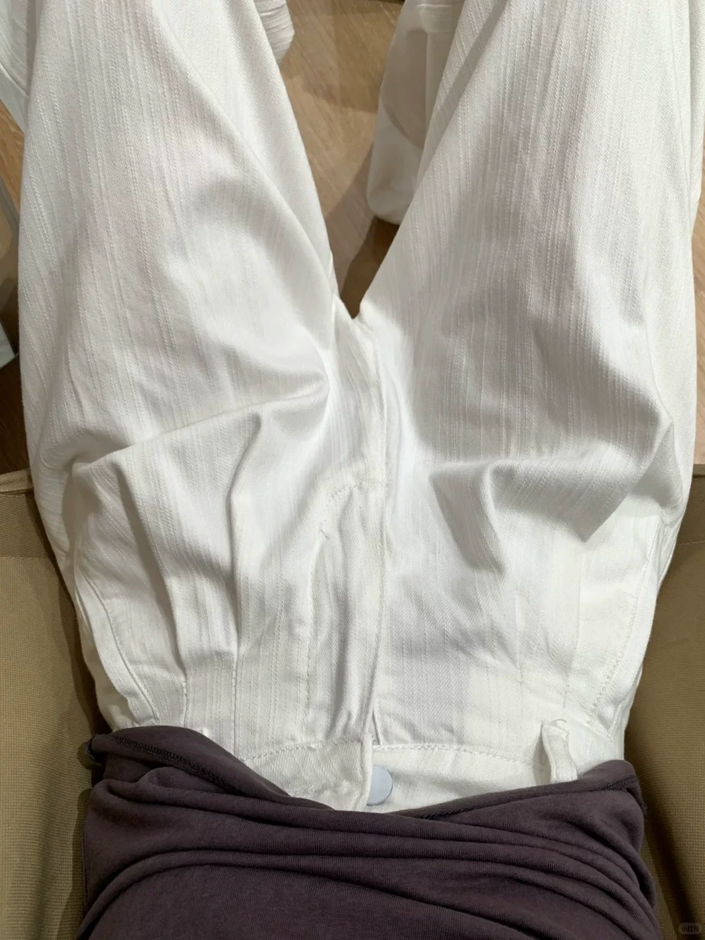 Quần jeans trắng ống rộng nữ, thu đông 2025, size lớn, dành cho phụ nữ mũm mĩm có hông rộng và đùi dày, cạp cao, dáng rộng, tôn dáng, quần dài ống rộng.