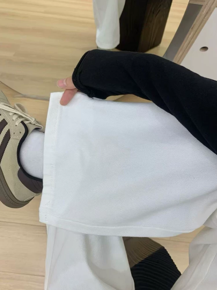 Quần jean trắng ống đứng dành cho nữ, size lớn, cạp cao, dáng rộng, tôn dáng, lót lông cừu, dày dặn, quần ống rộng dành cho người có thân hình quả lê.