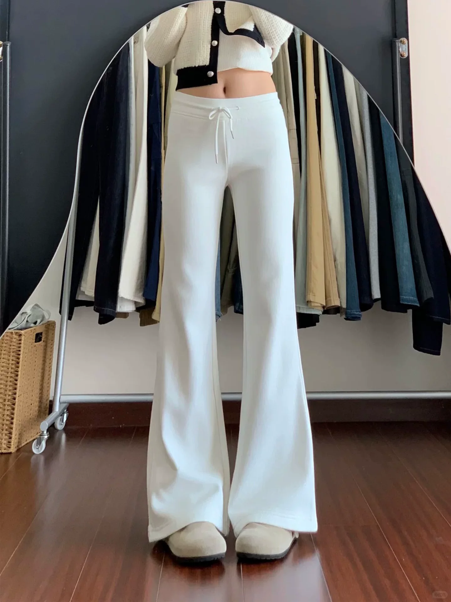 Quần âu nữ màu trắng xám, dáng rộng, mùa thu đông 2025, size lớn, dáng rộng, cạp cao, tôn dáng, quần thể thao lót lông cừu