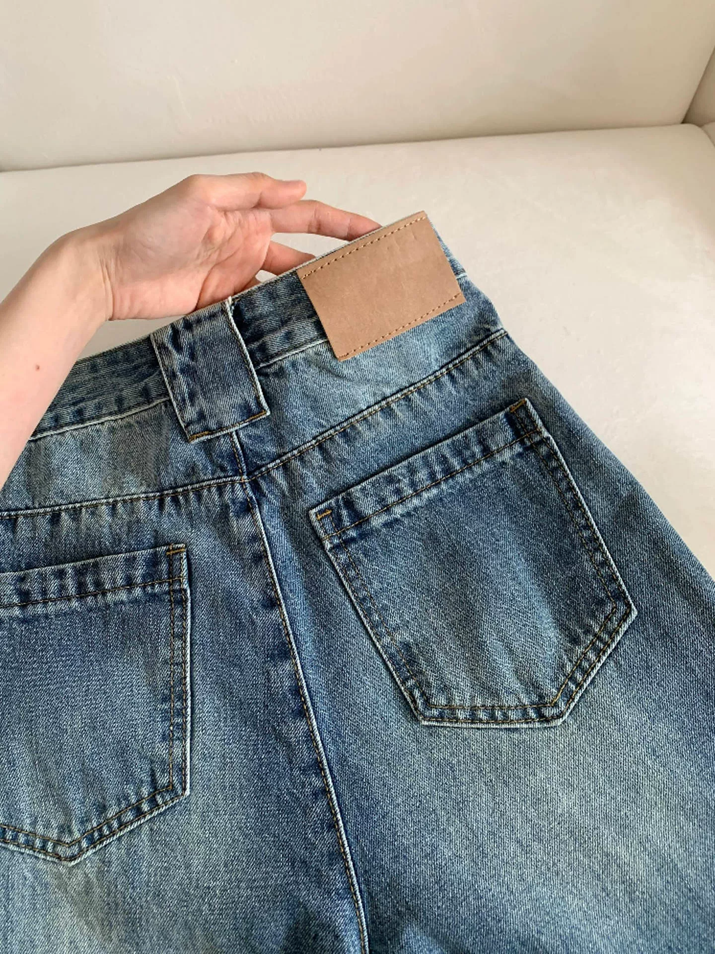 Quần jeans ống rộng màu xanh cổ điển dành cho nữ, thu đông 2025, size lớn, cạp cao, dáng rộng, kiểu dáng xòe